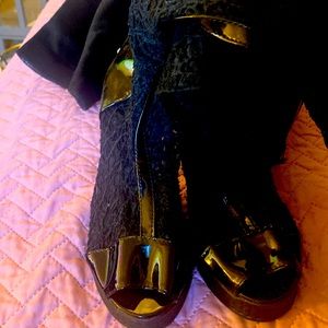 Used lace boots size 8